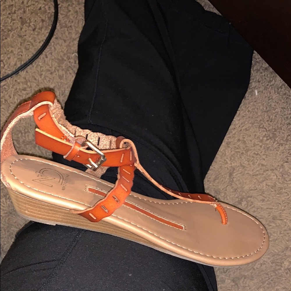 Cognac sandals